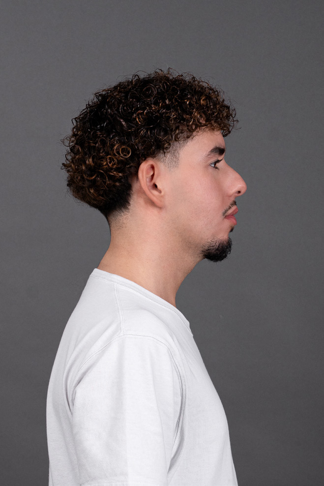 Amine Lahmami — profil droit